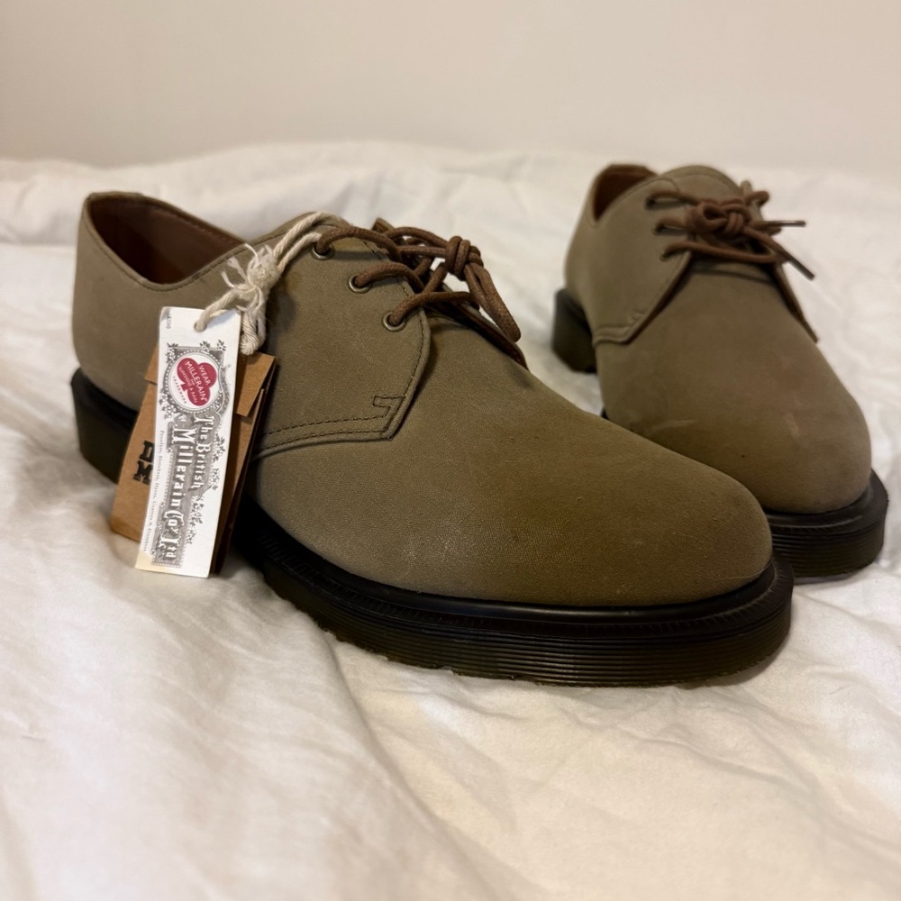 NWT Dr. Martens khaki canvas oxfords - Picture 2 of 9